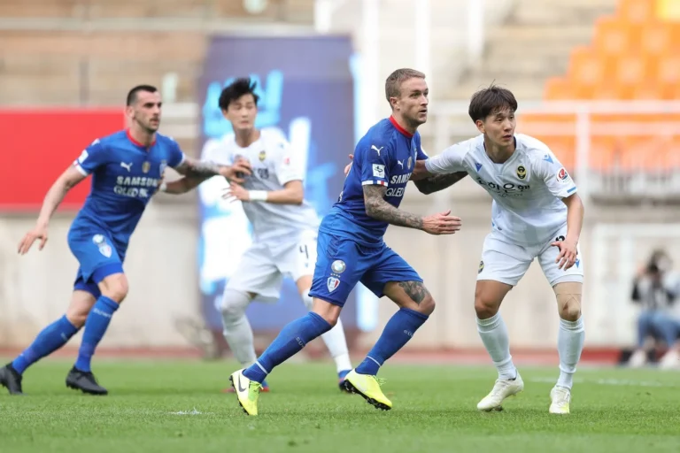 Incheon vs. Suwon: A Championship Clash Sells Out Incheon Football Stadium for the First Time