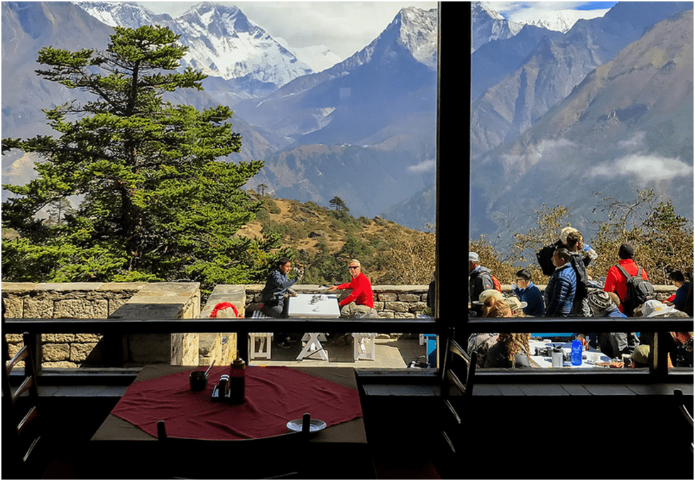 You are currently viewing Everest Base Camp Luxury Trek: What to Expect from High-End Lodges and Amenities